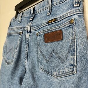 **VINTAGE!!** Men’s Wrangler slim fit jeans.  Style MWZ. Size 36 X 30.